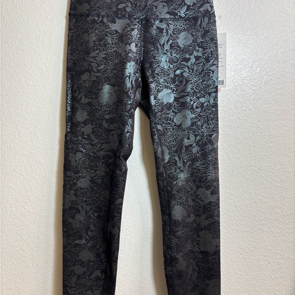 Lululemon Wunder Train High-Rise Tight 25" NWT size 8 - Picture 3 of 3